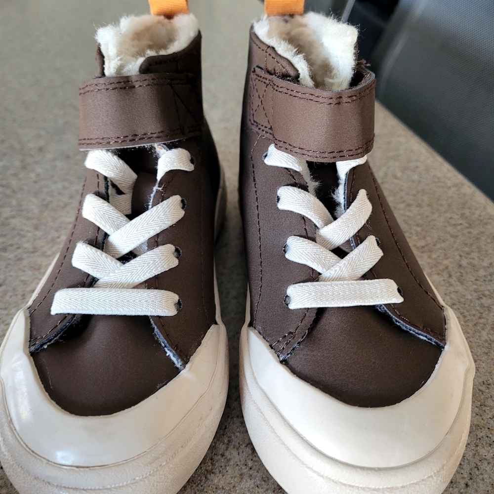 H&M unisex shoes
